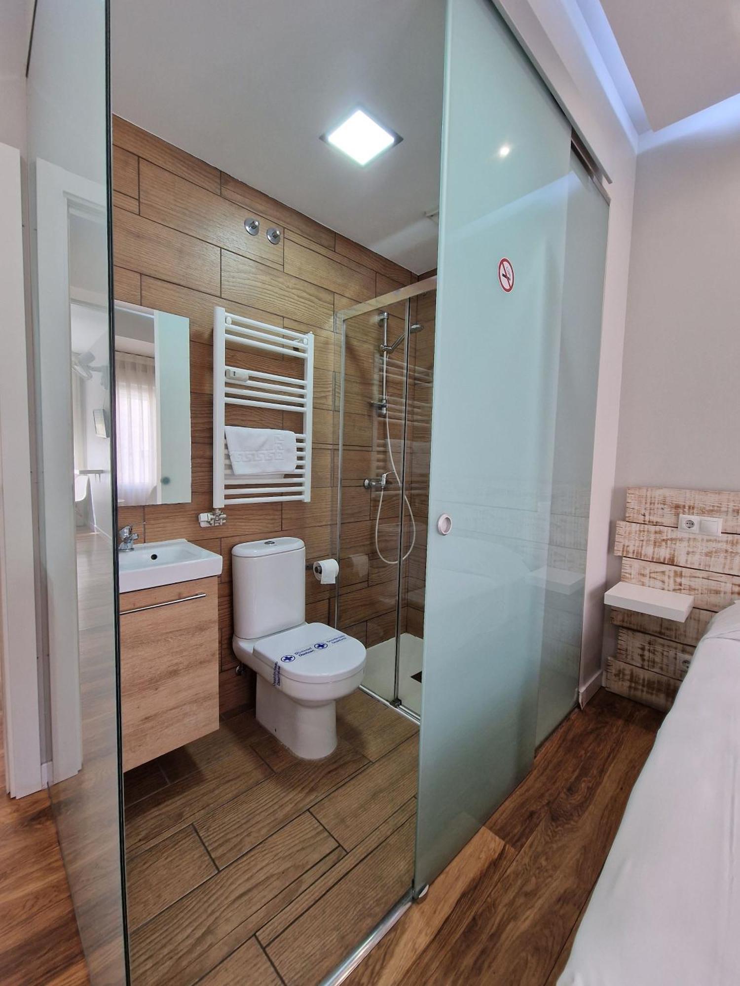 Urban Burgos Hotel Ngoại thất bức ảnh