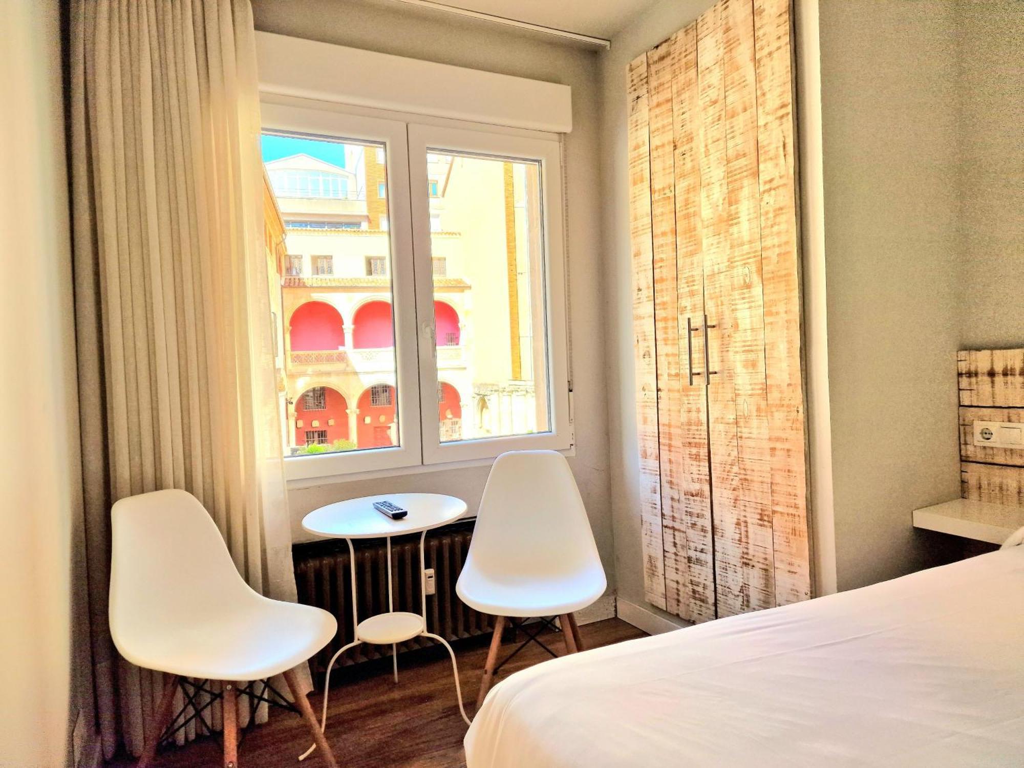 Urban Burgos Hotel Ngoại thất bức ảnh