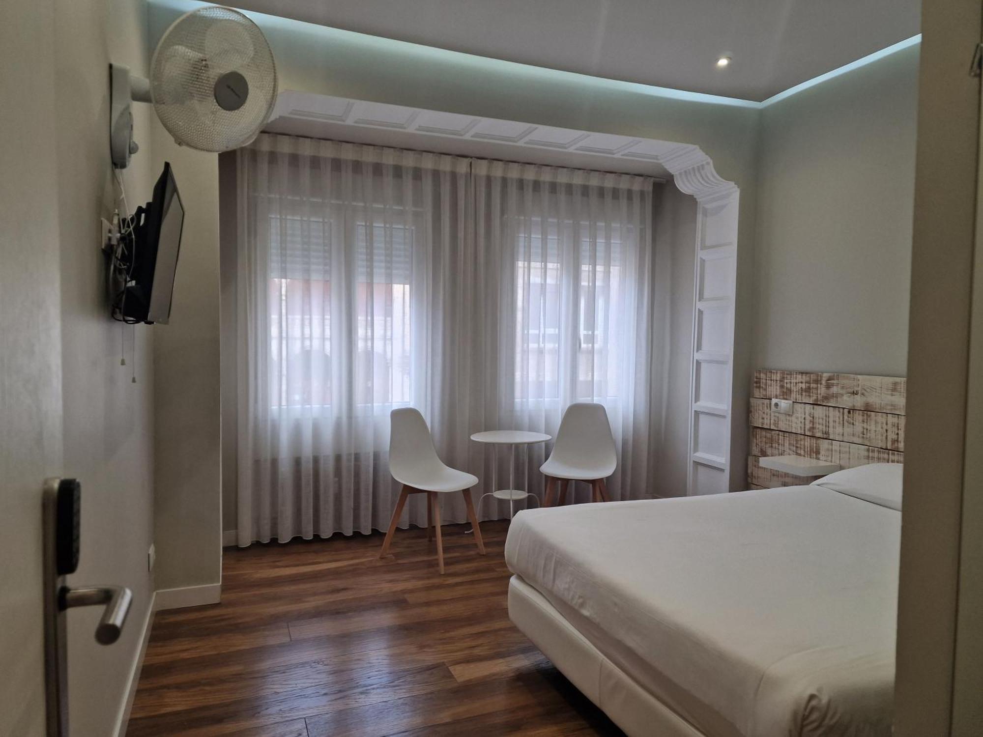 Urban Burgos Hotel Ngoại thất bức ảnh