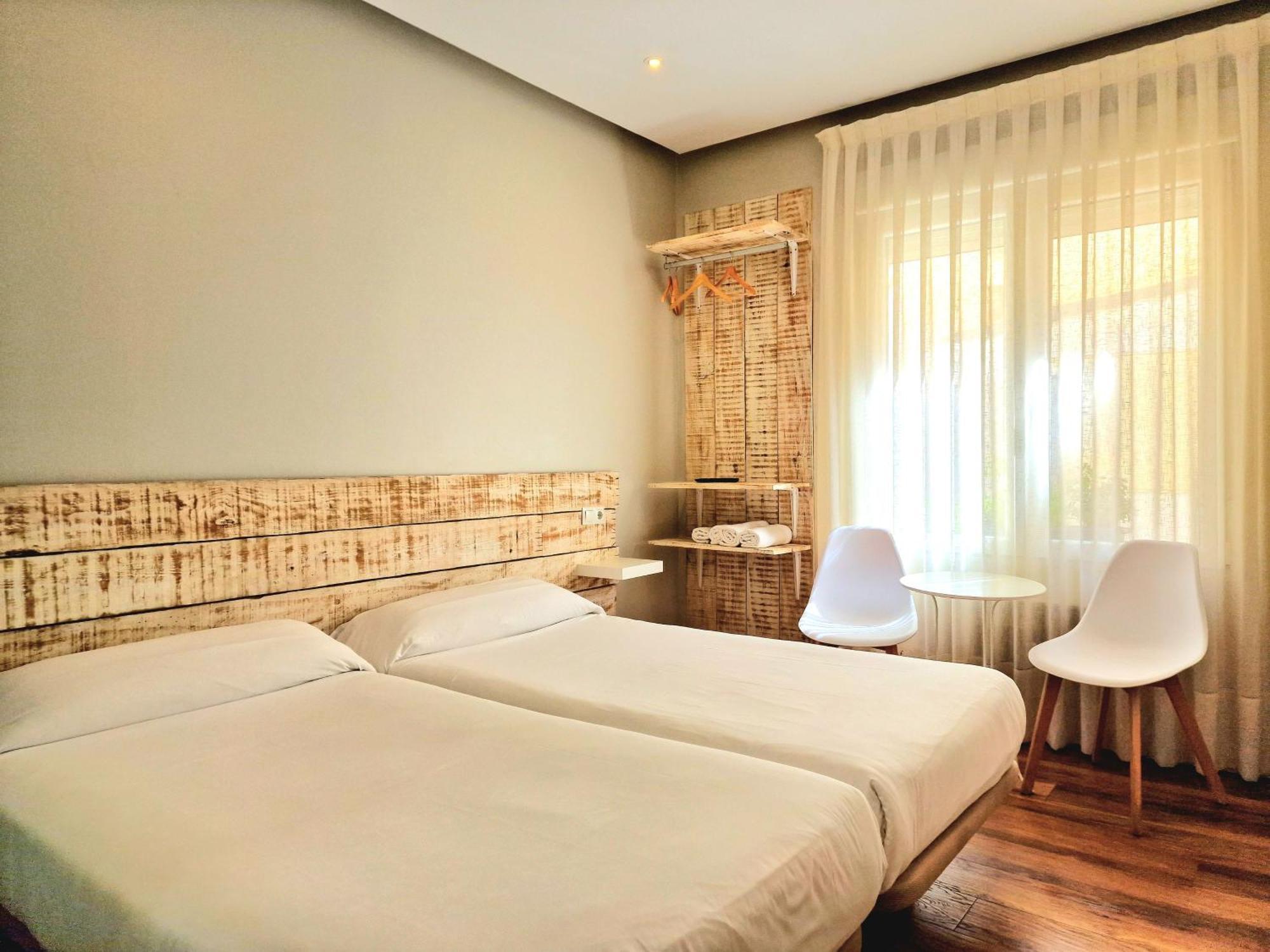 Urban Burgos Hotel Ngoại thất bức ảnh