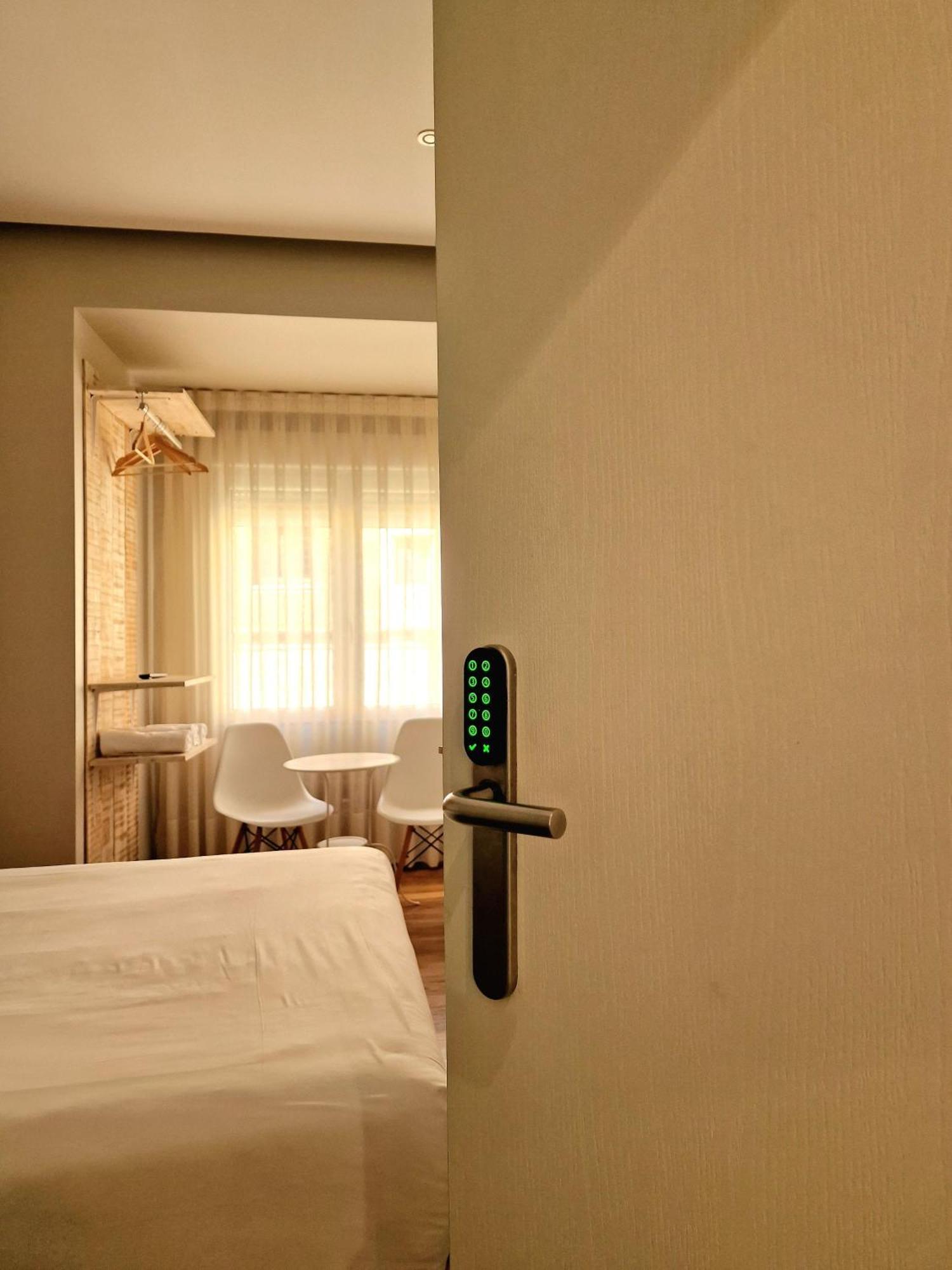 Urban Burgos Hotel Ngoại thất bức ảnh