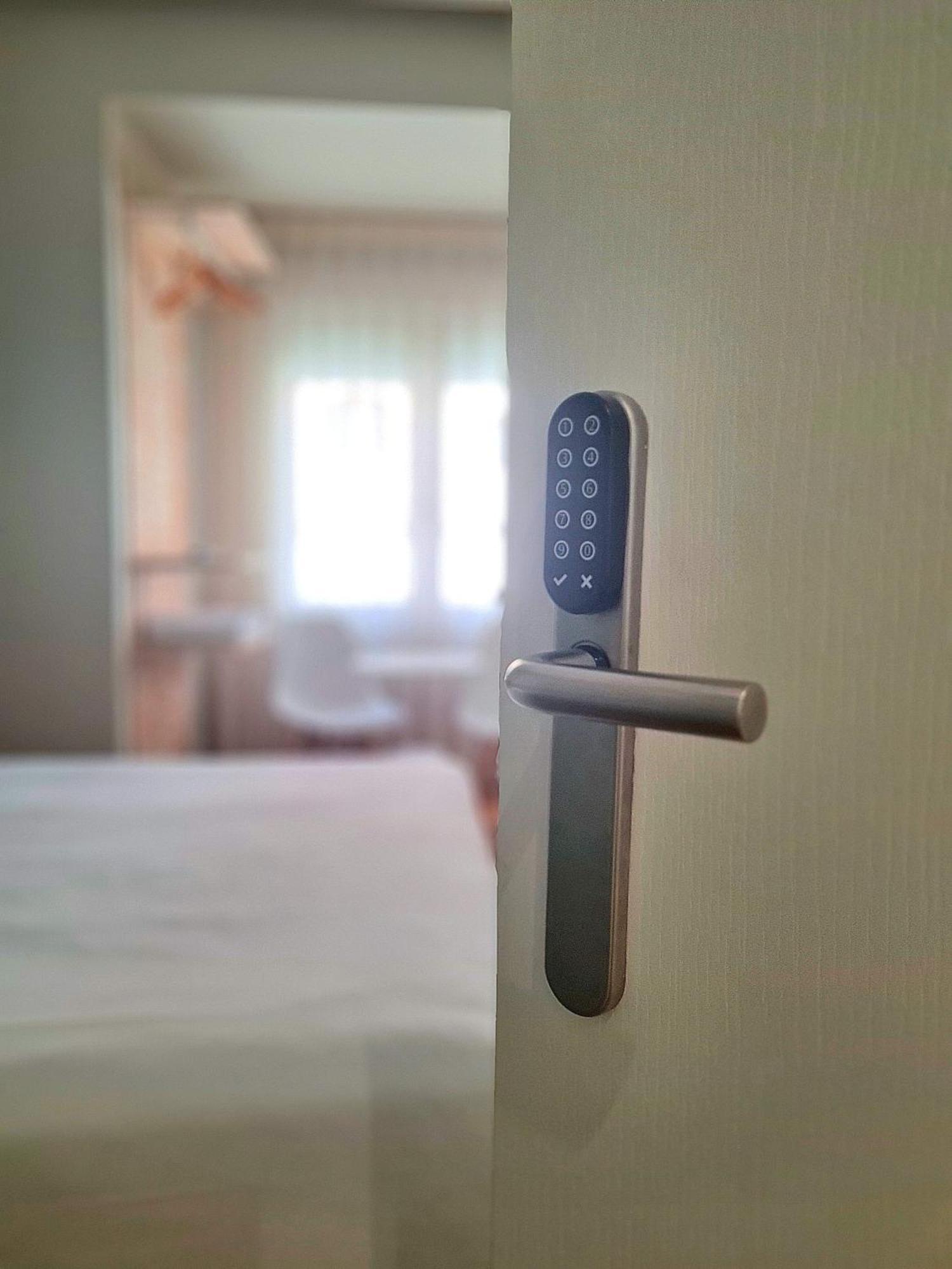 Urban Burgos Hotel Ngoại thất bức ảnh