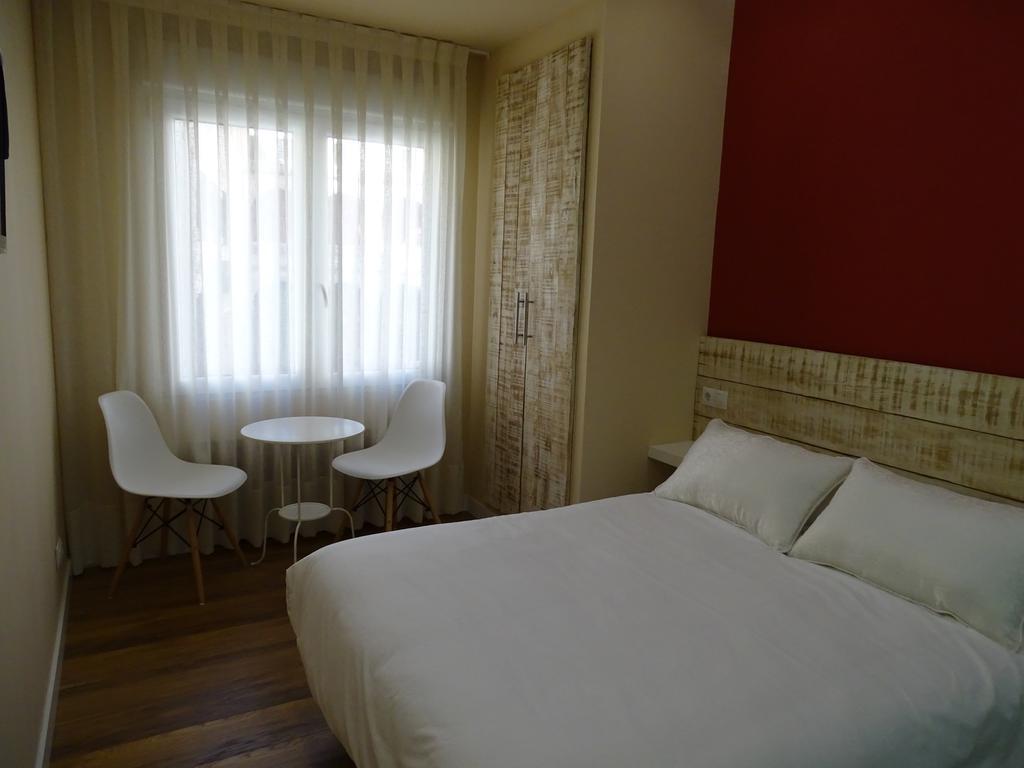 Urban Burgos Hotel Ngoại thất bức ảnh