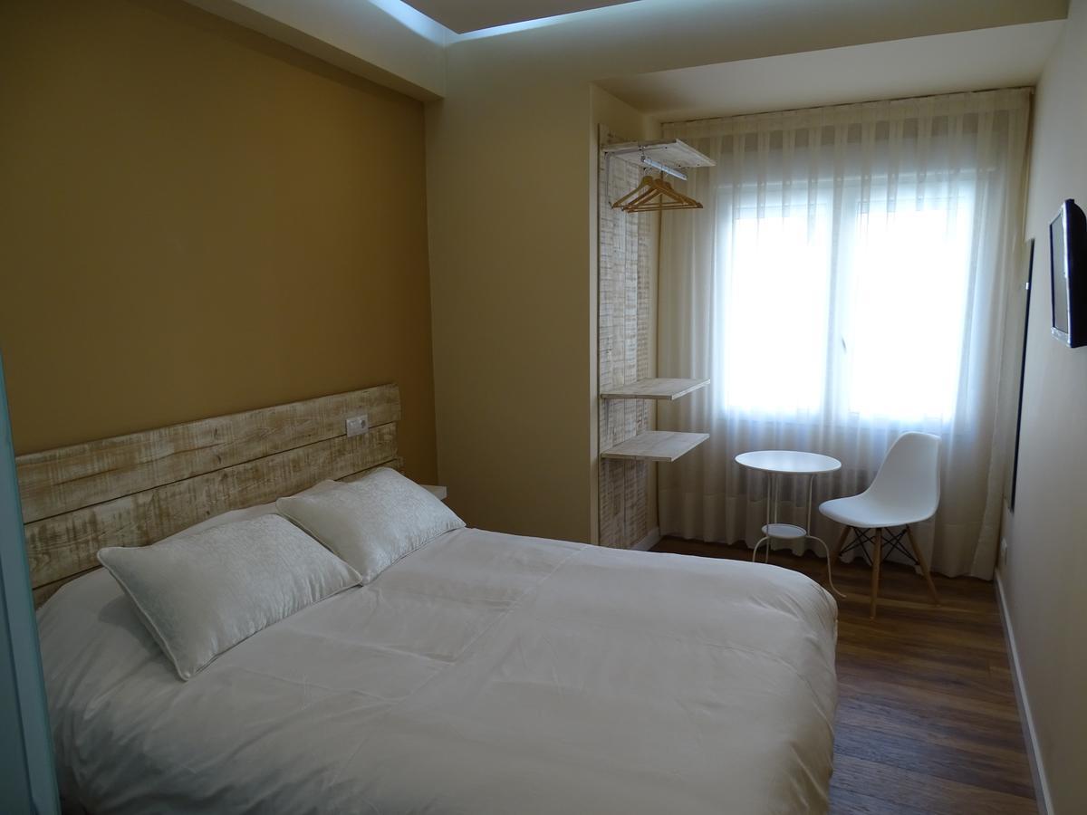 Urban Burgos Hotel Phòng bức ảnh
