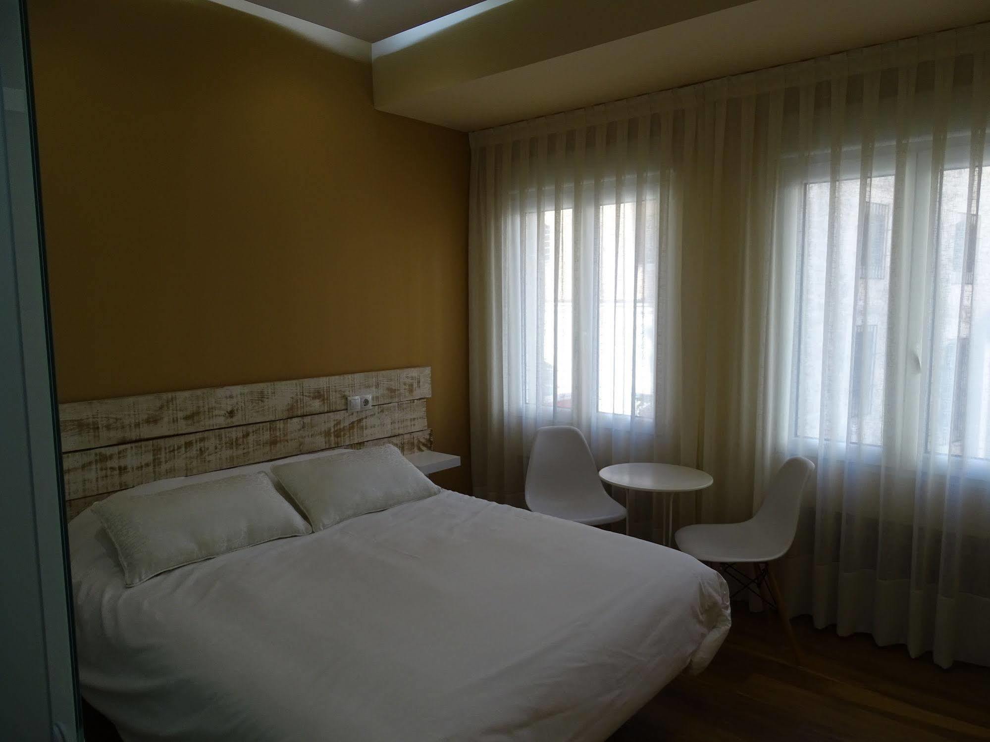 Urban Burgos Hotel Ngoại thất bức ảnh